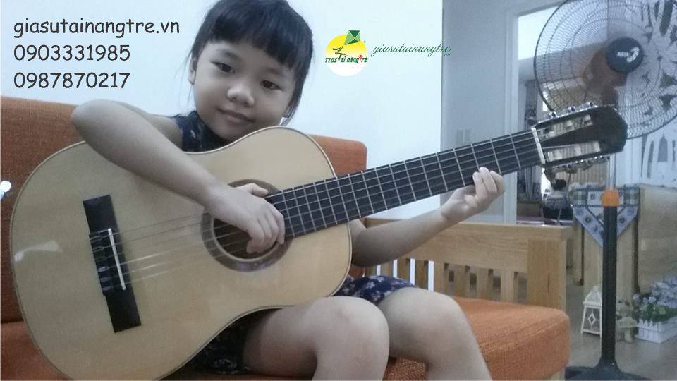 Cần liên hệ gia sư dạy Guitar tại nhà